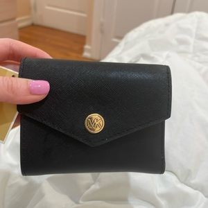 Michael kors Wallet (new)